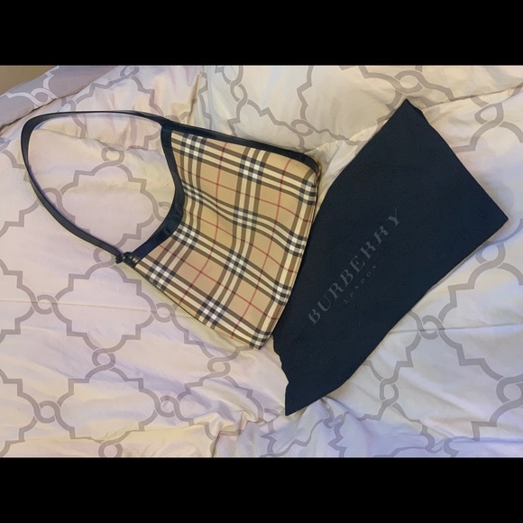 Burberry Nova Check Shoulder bag (PL5)